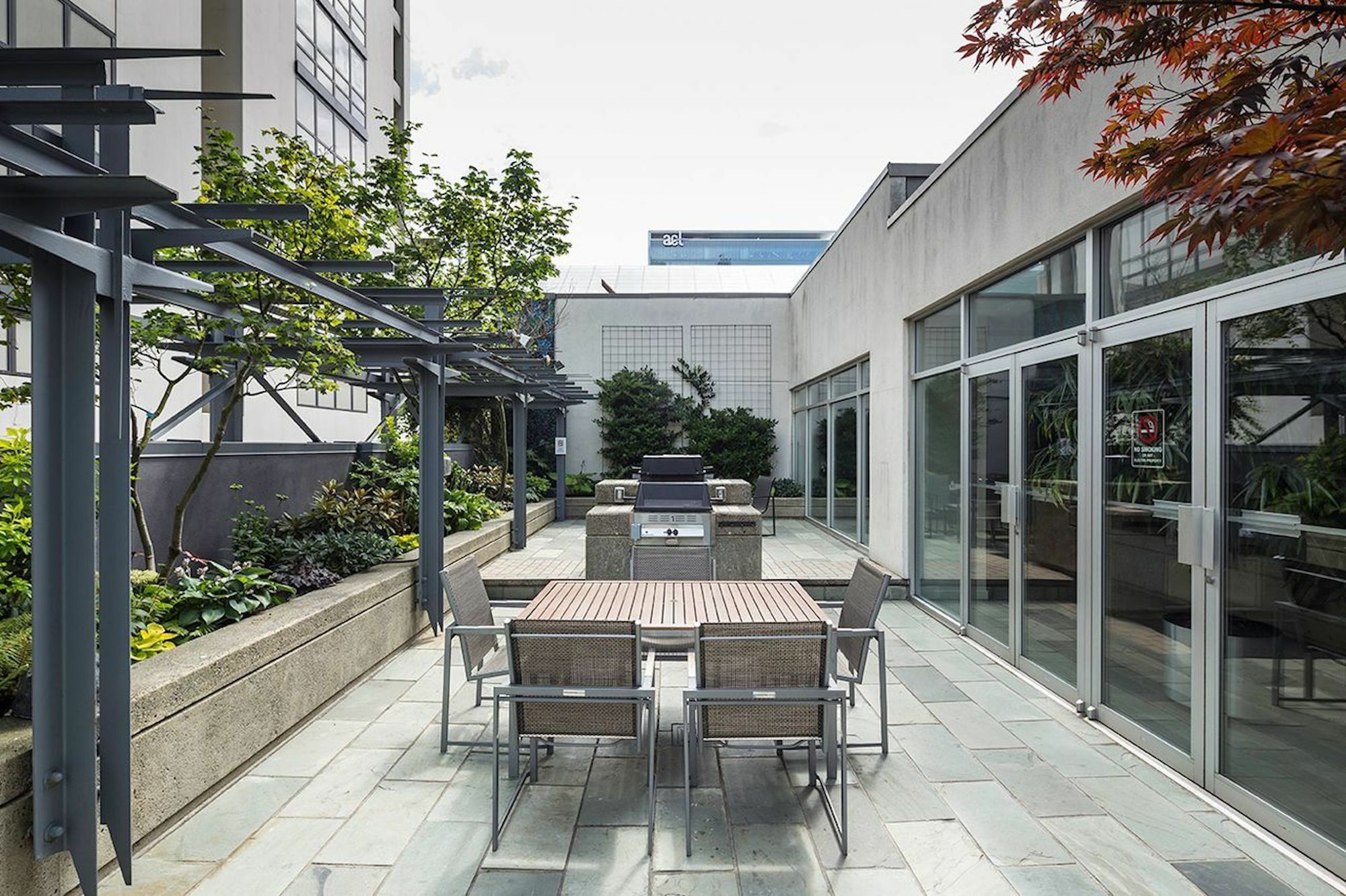 Hotel Central 1Br In Downtown Vancouver By Sonder Exterior foto